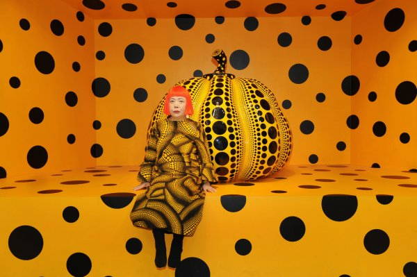 installazione artistica yayoi kusama