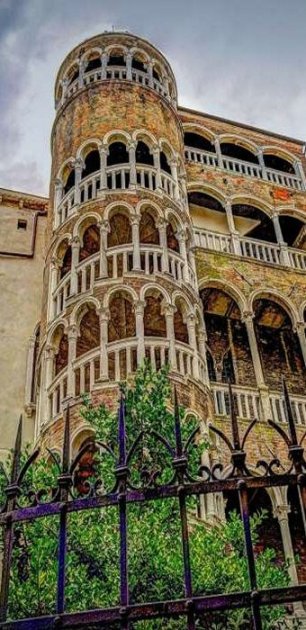 Pagine di guide turistiche per visitare l'Italia Turismo guida e foto città italiane ed europee